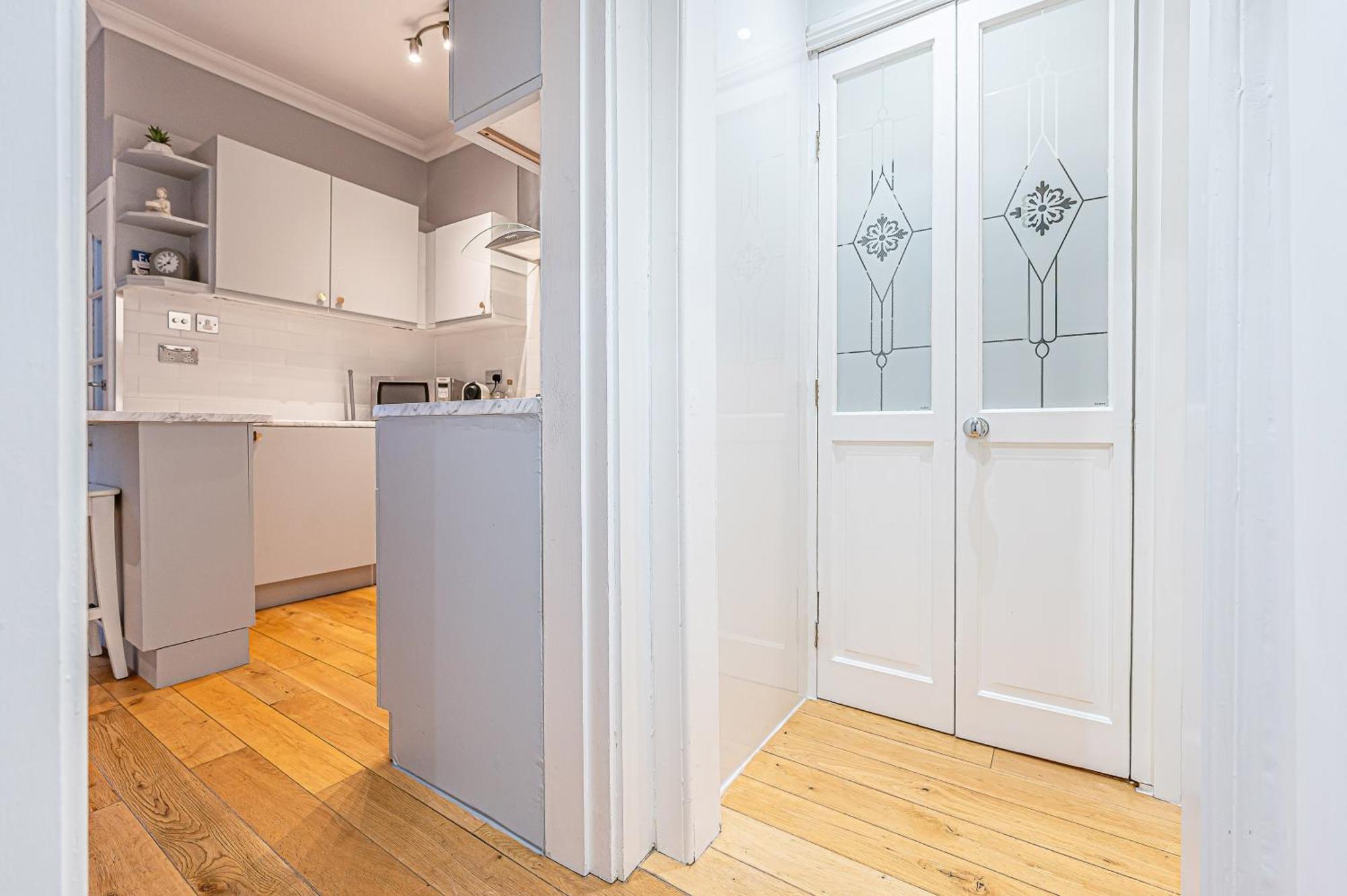 The Wee Haig - 1 Bedroom Sleeps 2 *